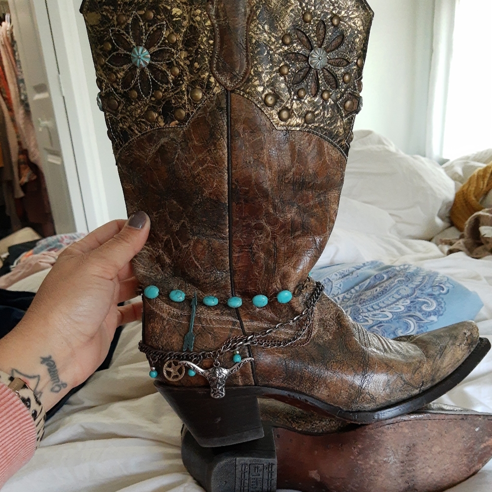 Corral boots - Picture 3 of 3